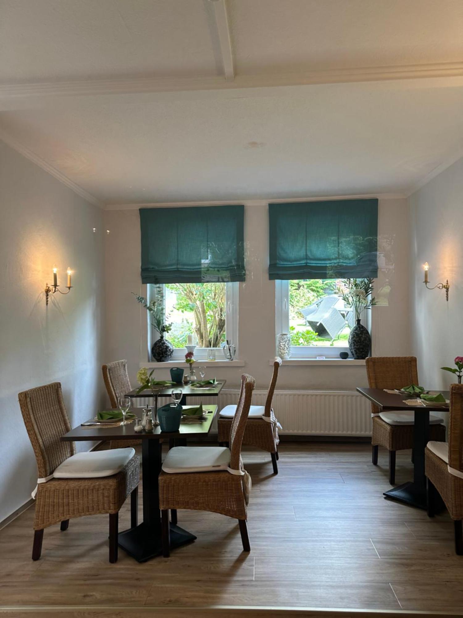Goethe Hotel Бад Пирмонт Екстериор снимка